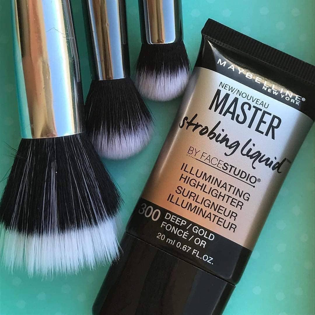 Maybelline Master Strobing Liquid 300